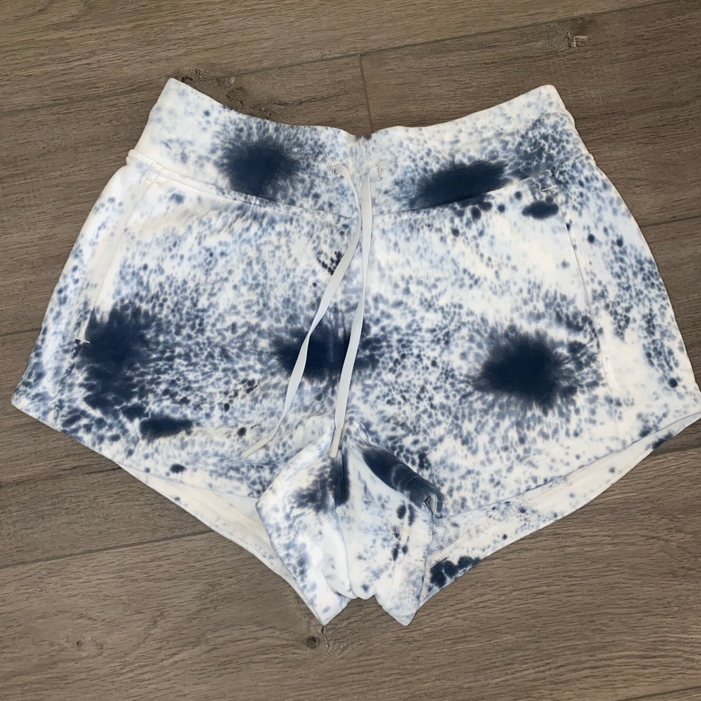 Lululemon Inner Glow High-Rise Short 3” Terry